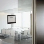 Wer Büro liebt: Die besten Tipps für digitale Türschilder